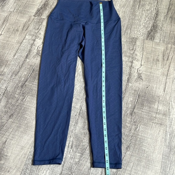 SHEFIT Boss Leggings - Picture 4 of 12